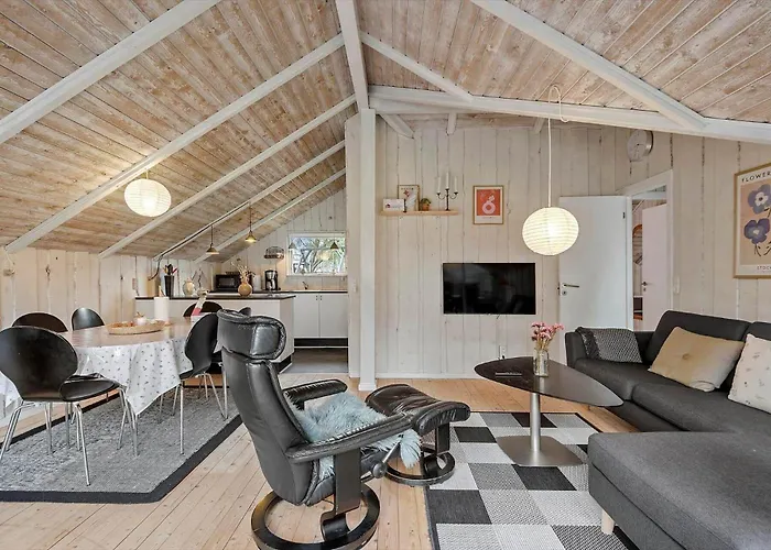 Bv287-blavand-soren-lassens-vaenge-11 Blavand